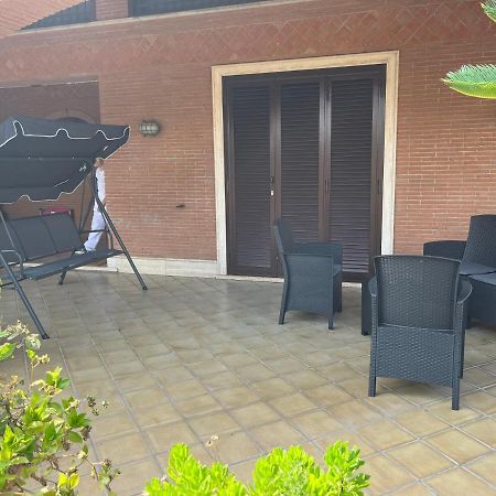 Villa Ines Ardea Bagian luar foto